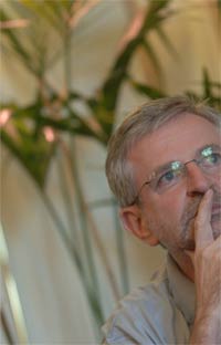 Molterer: "Als Person ist Grasser sicher bunter als viele anderen.
Gott sei Dank sind nicht alle so wie ich. " Molterer: "Als Person ist Grasser sicher bunter als viele anderen.
Gott sei Dank sind nicht alle so wie ich. "