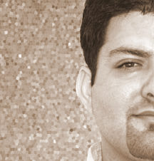 Awab Alvi: "Zardari ist kein Politiker, sondern ein feudalistischer Landlord, der nur weiß, wie man Kommandos gibt. Sobald er mit den Massen konfrontiert wird, sich um Stimmen bemühen muss, wird er scheitern. Er wurde als Bhuttos Ehemann respektiert, aber als Parteiführer? Das bezweifle ich." 
