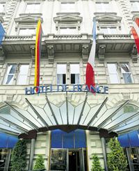 Für das Fünf-Sterne-Hotel de France an der Wiener Ringstraße wird ein Pächter gesucht. Für das Fünf-Sterne-Hotel de France an der Wiener Ringstraße wird ein Pächter gesucht.