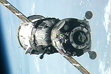 Annäherung der Sojus TMA-05M an die Raumstation ISS Annäherung der Sojus TMA-05M an die Raumstation ISS