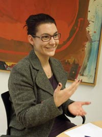 Uni-Absolventen zieht es wieder ins vermeintlich sichere Umfeld großer Firmen, sagt Karriereforscherin Katharina Chudzikowski. Uni-Absolventen zieht es wieder ins vermeintlich sichere Umfeld großer Firmen, sagt Karriereforscherin Katharina Chudzikowski.