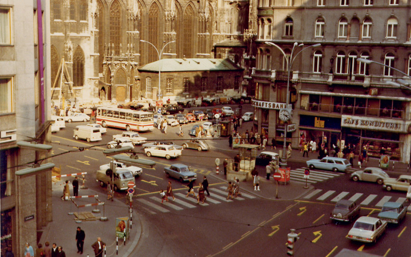 1392699545647-stephansplatz.jpg