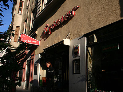 Espresso im Espresso? [Seite 1] - Zweites Wohnzimmer - derStandard.at