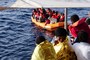 Fl chtlinge - NGO-Vertreter am Mittelmeer: "Jemand muss den Wahnsinn hier drau en beenden" Fl chtlinge - NGO-Vertreter am Mittelmeer: "Jemand muss den Wahnsinn hier drau en beenden"