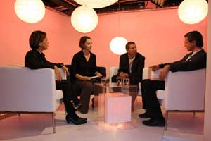 Foto: derStandard.at Artikelbild: Die vierte Live-Diskussion drehte sich um die Wahlen zum EU-Parlament. - Foto: derStandard.at