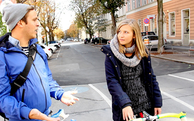 Ingo und Lea testeten für derStandard.at die Ende September eröffnete "fahrradfreundliche Straße" in Wien-Ottakring. Ingo und Lea testeten für derStandard.at die Ende September eröffnete "fahrradfreundliche Straße" in Wien-Ottakring.