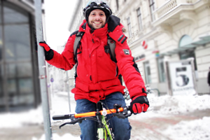Für Johannes ersetzt das Fahrrad die Ski in der Stadt.