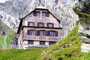 Die Franz-Fischer-Hütte. Die Franz-Fischer-Hütte.