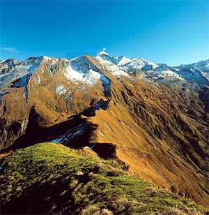 So hoch hinaus, dass man die Gipfel der Radstätter Tauern überblickt, geht`s bei dieser Tour nicht. So hoch hinaus, dass man die Gipfel der Radstätter Tauern überblickt, geht`s bei dieser Tour nicht.