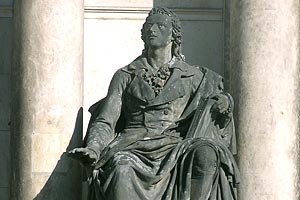 Mehr von Dresden gibt's in der Ansichtssache zu sehen. Mehr von Dresden gibt's in der Ansichtssache zu sehen.