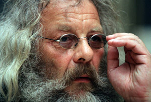 Harry Rowohlt im Interview: "Bei Memoiren kann man doch, dächt' ich, gar nicht spät genug anfangen."