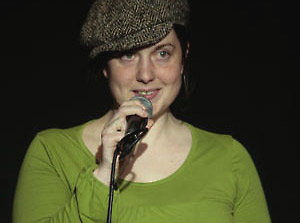 Foto: Florian Schneider 2008 Artikelbild: "Widerstände müssen überwunden werden", so Mieze Medusa. - Foto: Florian Schneider 2008