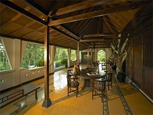 Die Losari Coffee Plantation Resort & Spa. Die Losari Coffee Plantation Resort & Spa.