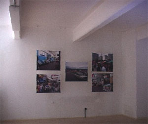 Ausstellungsansicht von "The Temporary Zone". Im Bild: Peter Mörtenböcks und Helge Mooshammers "Visiting Stalin". 