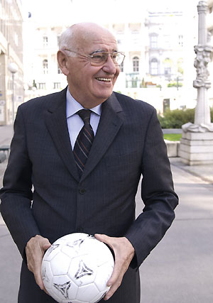 "Österreich war eine große Fußballnation. Die haben einmal so schön gespielt, wie sie Walzer tanzen."
