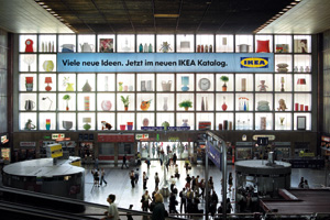 Artikelbild: Die Idee zum Riesen-Ikea-Regal wurde mit Gold in der Kategorie "Kreativste Mediaideen" ausgezeichnet.  - Foto: MediaAward