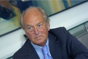 Die Behandlung der Pigmentflecke auf der Person und die Hände