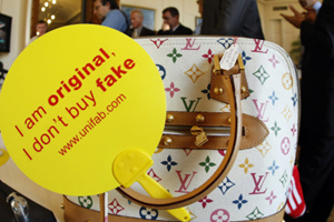 "I am original" - In Social Networks eine Aussage, die nicht immer leicht zu überprüfen ist.