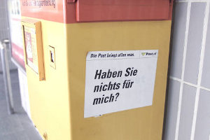 "Der, der weiß, dass er etwas zu verbergen hat, hat trotzdem eine Unzahl an Möglichkeiten, seine Spuren zu verwischen." "Der, der weiß, dass er etwas zu verbergen hat, hat trotzdem eine Unzahl an Möglichkeiten, seine Spuren zu verwischen."