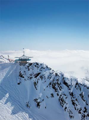 Auf dem Gipfel bietet der Top Mountain Star sternförmige futuristische
Architektur und eine 360-Grad-Aussicht.Foto: Ötztal Tourismus Auf dem Gipfel bietet der Top Mountain Star sternförmige futuristische
Architektur und eine 360-Grad-Aussicht.Foto: Ötztal Tourismus