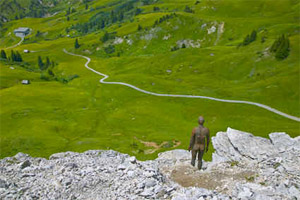 Einen eisernen Blick im Rücken hat man, je nach Position, beim Wandern in Warth-Schröcken ab dem 31. Juli. Einen eisernen Blick im Rücken hat man, je nach Position, beim Wandern in Warth-Schröcken ab dem 31. Juli.