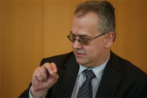 JOHANNES WANCATA (52) ist Facharzt für Psychiatrie und psychotherapeutische Medizin an der Med-Uni Wien. Er leitet das Epidemiologie-Labor. JOHANNES WANCATA (52) ist Facharzt für Psychiatrie und psychotherapeutische Medizin an der Med-Uni Wien. Er leitet das Epidemiologie-Labor.