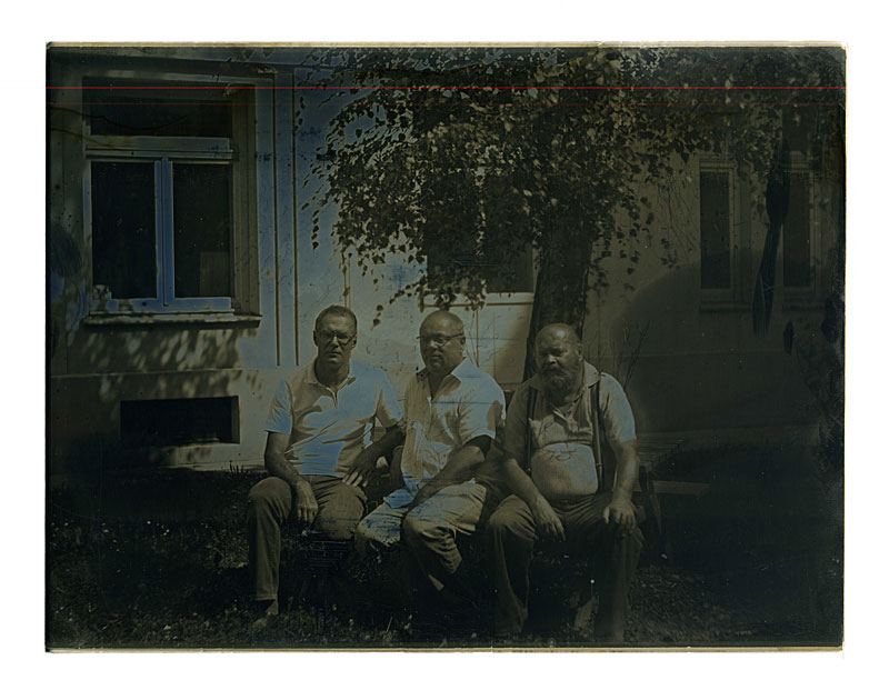 Die erste Testaufnahme mit der historischen Technik zeigt die beteiligten Chemiker - v.l.n.r.: Hanspeter Kählig, Harry Martin und Wolfgang Reischl.Foto: Uni Wien - Institut für Organische Chemie