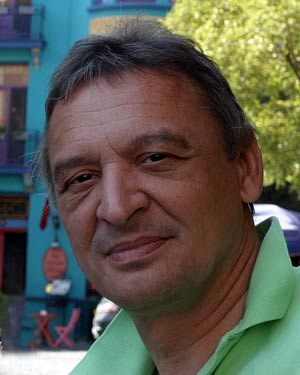Bruno Mangl: "Um langfristig noch erfolgreicher zu sein, würde man natürlich schon
noch zusätzliche Sponsoren brauchen. Das kann aber auch nur dann
klappen, wenn wir in den Medien und vor
allem im Fernsehen präsenter sind" Bruno Mangl: "Um langfristig noch erfolgreicher zu sein, würde man natürlich schon
noch zusätzliche Sponsoren brauchen. Das kann aber auch nur dann
klappen, wenn wir in den Medien und vor
allem im Fernsehen präsenter sind"