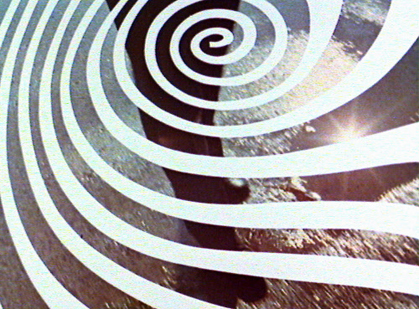 40 Jahre "Tatort" und 792 ausgestrahlte Folgen seit dem 29. November 1970 - nur der Vorspann ist bis heute gleich geblieben. 40 Jahre "Tatort" und 792 ausgestrahlte Folgen seit dem 29. November 1970 - nur der Vorspann ist bis heute gleich geblieben.