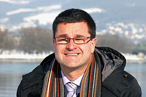 Keinen Erfolg hatte Dietmar Spöcker dabei, einen angemessenen Job im
Medienbereich zu finden. Der Sprung in die Selbstständigkeit war die
Folge.
Keinen Erfolg hatte Dietmar Spöcker dabei, einen angemessenen Job im
Medienbereich zu finden. Der Sprung in die Selbstständigkeit war die
Folge.