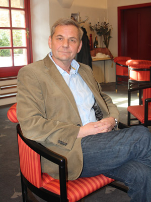 Der Bürgermeister Johann Straner (SPÖ) ist nicht mehr im Amt. Das Bundesamt für Korruptionsprävention und Korruptionsbekämpfung ermittelt wegen des Verdachtes auf Amtsmissbrauch. Der Bürgermeister Johann Straner (SPÖ) ist nicht mehr im Amt. Das Bundesamt für Korruptionsprävention und Korruptionsbekämpfung ermittelt wegen des Verdachtes auf Amtsmissbrauch.