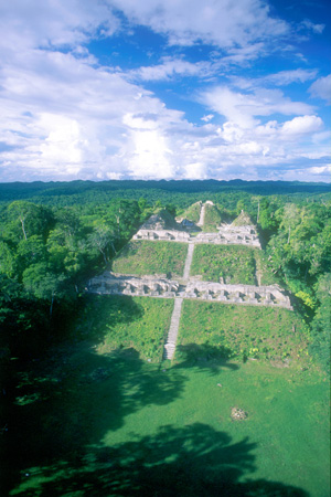 Maya-Tempel in Caracol. Maya-Tempel in Caracol.