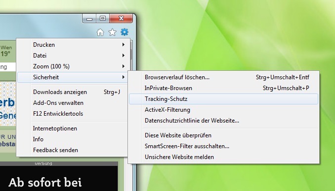 Die Menüzeile ist weg, statt dessen gibt es einen Menüknopf rechts neben den Tabs.