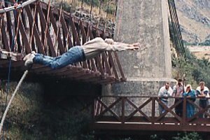Bungee-Jumping in Neuseeland? Hermann Maurer hat's getan.