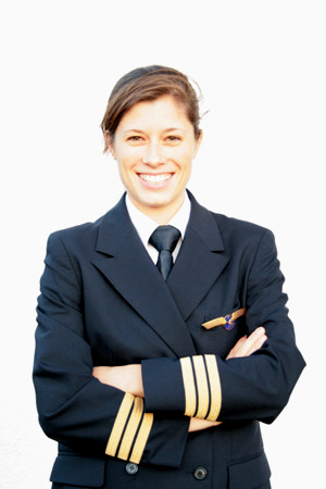 Elena Reuter, Lufthansa-Pilotin: "Ich bin in der glücklichen Position, dass es vor mir schon etliche Pilotinnen gab, die sich durchgekämpft haben." Elena Reuter, Lufthansa-Pilotin: "Ich bin in der glücklichen Position, dass es vor mir schon etliche Pilotinnen gab, die sich durchgekämpft haben."
