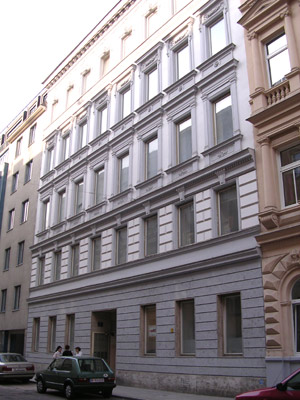 Das FrauenWohnzentrum in der Springergasse wurde 2005 eröffnet. Das FrauenWohnzentrum in der Springergasse wurde 2005 eröffnet.