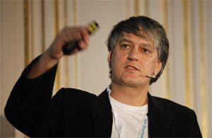 Peter Wolf (Rignier AG) stellte mit dem Appazine "The Collection" die iPad Applikation auf höchstem technischen Niveau vor.