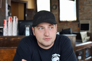 Dejan Sokolovic' Vorfahren wanderten aus Serbien in die USA aus. Dejan Sokolovic' Vorfahren wanderten aus Serbien in die USA aus.
