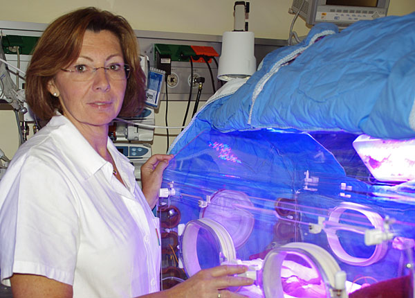 Oberärztin Brigitte Bechter arbeitet schon seit 30 Jahren als Neonatologin