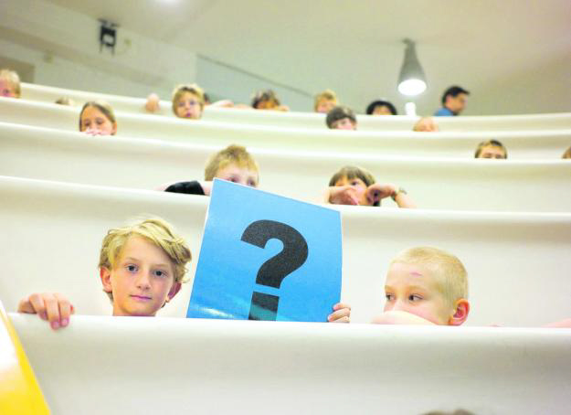 Suche nach Antworten bei der Kinderuni im AKH-Campus (2010)
