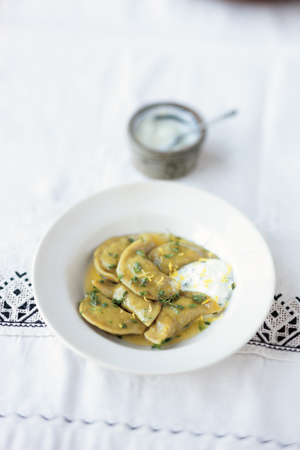>> zum Rezept: Kernöl-Kletzen-Nudeln mit Schafsjoghurt >> zum Rezept: Kernöl-Kletzen-Nudeln mit Schafsjoghurt