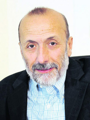 Slow-Food-Gründer Carlo Petrini liebt Wiener Schnitzel. Jetzt initiierte
er einen eigenen Guide für österreichische Wirtshäuser. Slow-Food-Gründer Carlo Petrini liebt Wiener Schnitzel. Jetzt initiierte
er einen eigenen Guide für österreichische Wirtshäuser.