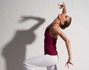 Ihr Ziel ist es, Bhakti Yoga Dance einem breiteren Publikum bekannt zu machen und in Wien zu etablieren. Ihr Ziel ist es, Bhakti Yoga Dance einem breiteren Publikum bekannt zu machen und in Wien zu etablieren.