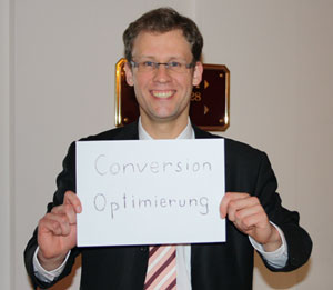Steffen Methling von etracker erklärt für unser neues Lexikon den Begriff "Conversion Optimierung". Steffen Methling von etracker erklärt für unser neues Lexikon den Begriff "Conversion Optimierung".