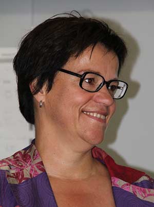 Zur Person:
Ilse Rollett ist Bildungsforscherin und AHS-Lehrerin. Sie war lange Zeit in der Erwachsenenbildung und als Supervisorin tätig. Seit September 2011 leitet sie das Bundesgymnasium Rahlgasse in Wien. In der Virginia-Woolf-Schule unterrichtete Rollett nie selbst. Sie war dort von 1991 bis 1994 für die Öffentlichkeitsarbeit und Begleitforschung zuständig.