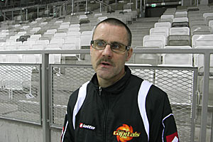 "Wir versuchen die ganze Zeit, Spiel für Spiel, Training für Training,
Woche für Woche unser Spielsystem zu entwickeln. Wichtig ist, dass man
eine Balance hat in seinem Spiel. Über 60 Minuten ist es das Um und Auf, dass man genug Energie hat für die eigene und die gegnerische Mannschaft." "Wir versuchen die ganze Zeit, Spiel für Spiel, Training für Training,
Woche für Woche unser Spielsystem zu entwickeln. Wichtig ist, dass man
eine Balance hat in seinem Spiel. Über 60 Minuten ist es das Um und Auf, dass man genug Energie hat für die eigene und die gegnerische Mannschaft."
