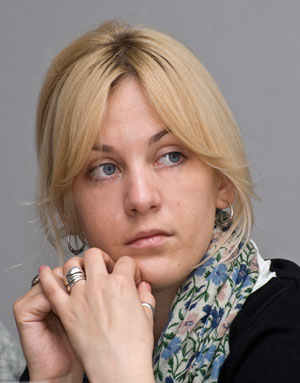 Jelena Kulidzan hat mit diesem Beitrag den zweiten Preis des 
diesjährigen Balkan Fellowship for Journalistic Excellence gewonnen.