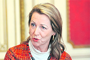 Monica Culen, Geschäfts- führerin Rote Nasen Clowndoctors, Präsidentin des Fundraising-Verbands. Monica Culen, Geschäfts- führerin Rote Nasen Clowndoctors, Präsidentin des Fundraising-Verbands.
