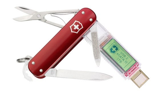 Ein Taschenmesser samt 1-TB-Speicher Artikelbild