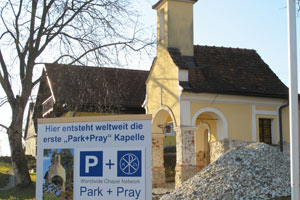Die Marxenkapelle in Rassach. Von hier aus soll eine Idee um die Welt gehen, so der Bürgermeister des Ortes. Die Marxenkapelle in Rassach. Von hier aus soll eine Idee um die Welt gehen, so der Bürgermeister des Ortes.